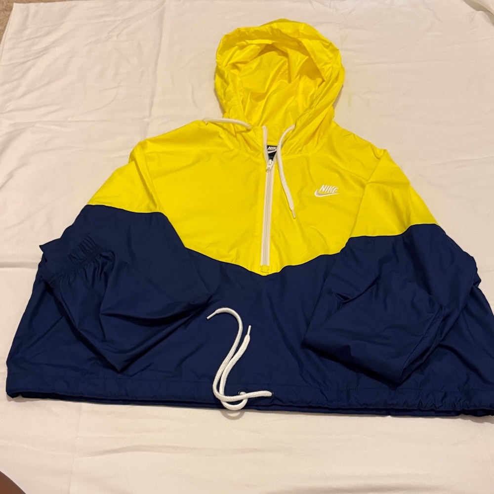 Nike Yellow and Navy quarter zip Hooded Windbreaker